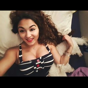 Meet your Posher, Alison