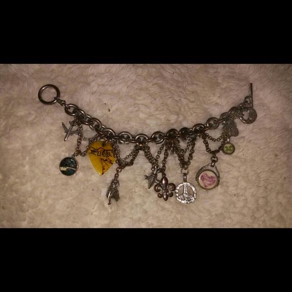 Lucky Brand Charm Bracelwt