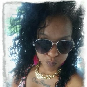 Meet your Posher, Lakisha