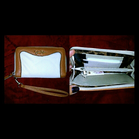 Jessica Simpson Lina Wristlet Zip Around Wallet