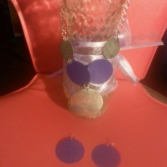 Necklace/earrings - Picture 1 of 1