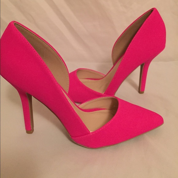*NEW* Hot Pink Pointed Heels
