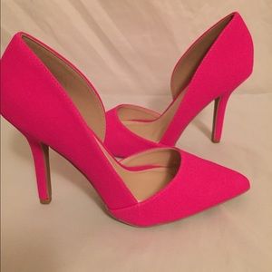 *NEW* Hot Pink Pointed Heels