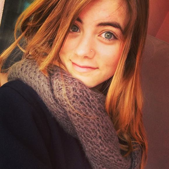 Meet your Posher, Caitlin