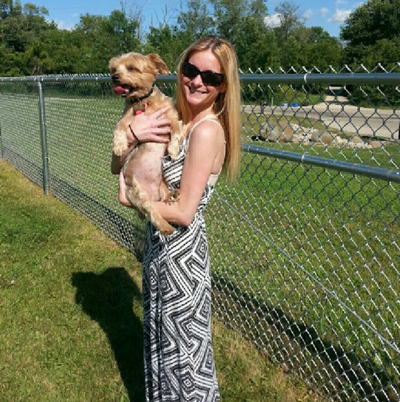 Meet your Posher, Rachelle - Picture 2 of 4