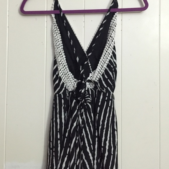 Romper - Picture 2 of 3