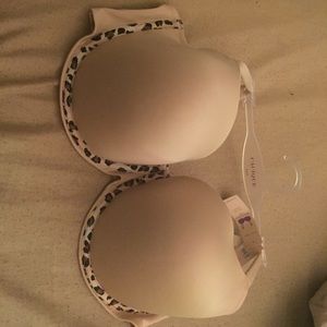 Lane Bryant plus size bra w/ cheetah on underwire