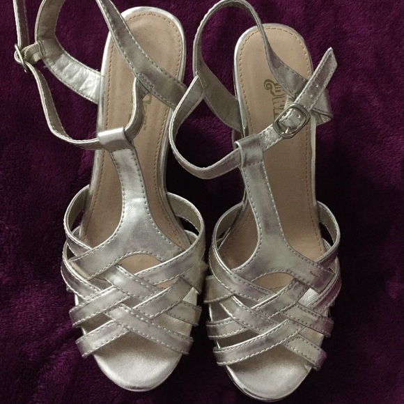 Silver strapped wedges