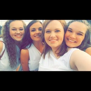 Meet your Posher, Becky