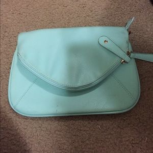 Mint clutch