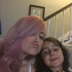 Meet your Posher, Claudia