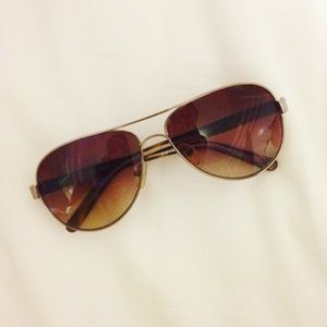 Tory Burch Classic Aviators
