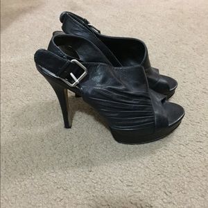 Peep toes