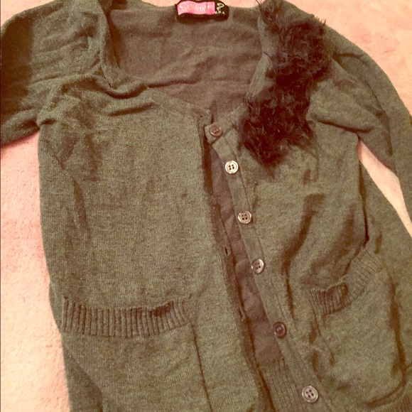 Cute Ruffled Cardigan