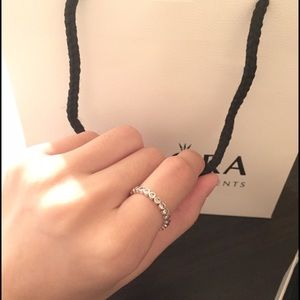 Brand new Pandora alluring petite ring size 50