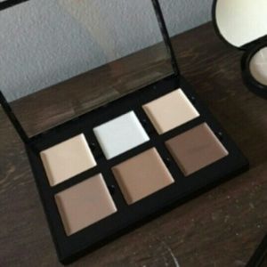 Anastasia Beverly Hills Cream Contour Kit in FAIR