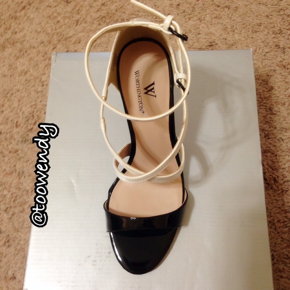 SOLD Worthington Sandal Heels - Picture 3 of 4