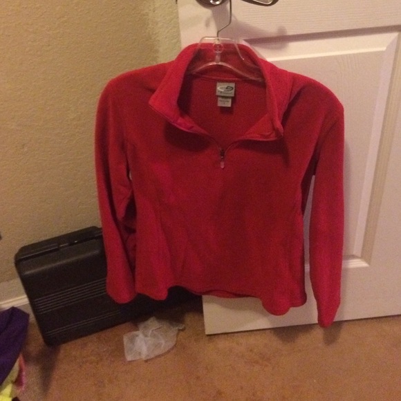 Zipped pullover