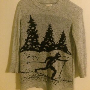 Gray J Crew sweater with Skier on front