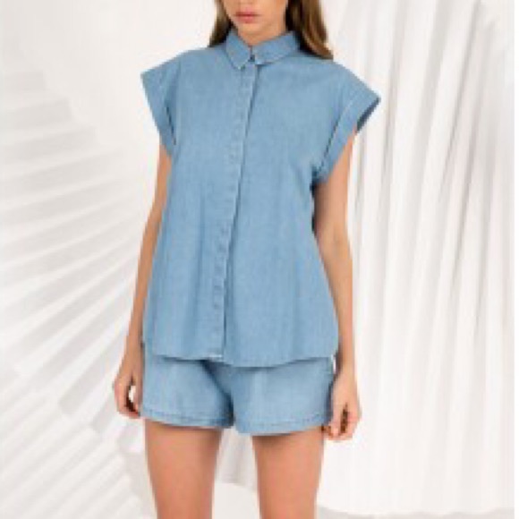 FINDERS KEEPERS Chambray Shirt
