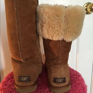 Peanut butter brown long UGG's!