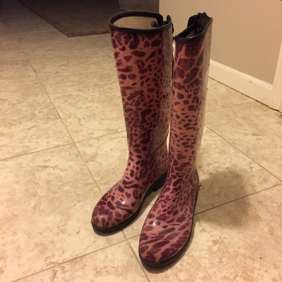 Pink Cheetah Rainboots