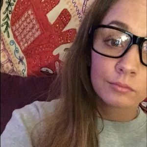 Meet your Posher, Makayla