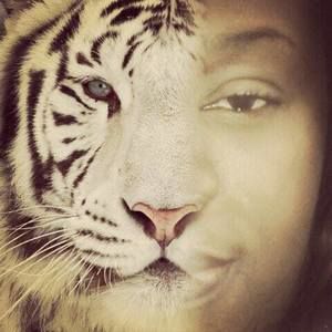 Meet your Posher, Simone