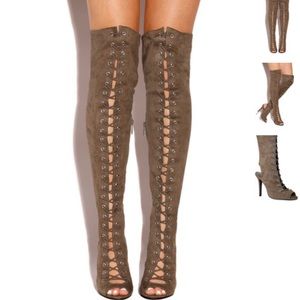 💥 Taupe over the knee boots 😱