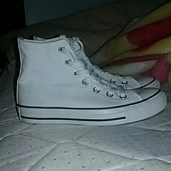 White converse
