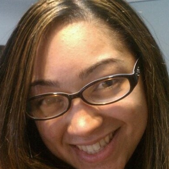 Meet your Posher, Alicia