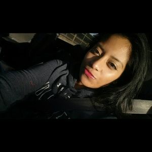 Meet your Posher, Idalia