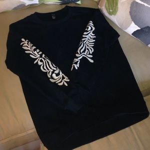 Forever 21 black sweatshirt Bundle
