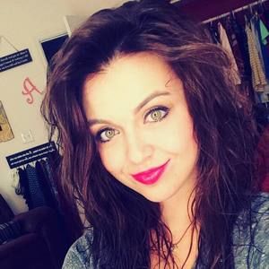 Meet your Posher, Abby