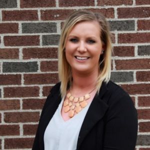 Meet your Posher, Courtney