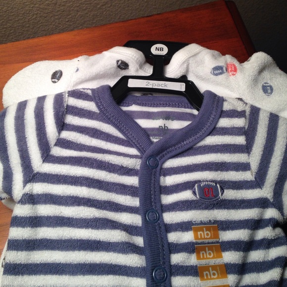 Newborn size two pack by Carters.