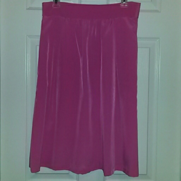 Fuschia skirt