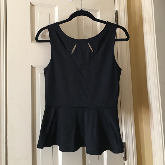 Black cutout peplum top - size small NWOT - Picture 2 of 2