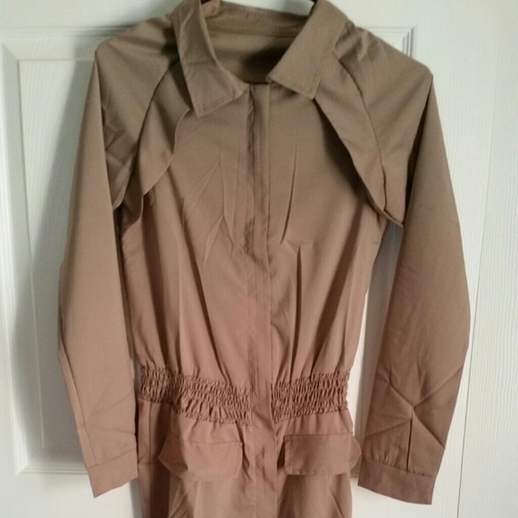 Taupe Zipper Front Capri Jumpsuit - Picture 4 of 4