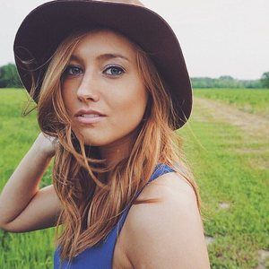 Meet your Posher, Erica