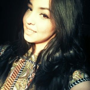 Meet your Posher, Laura