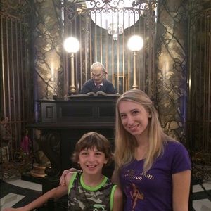 Meet your Posher, Nicole