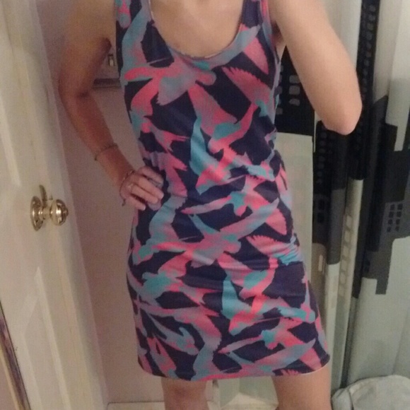 REVERSIBLE DRESS! Whaaaa?! - Picture 1 of 4