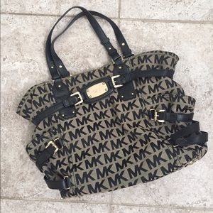 Michael kors handbag