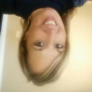 Meet your Posher, Melanie