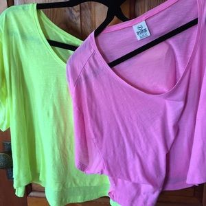 ✨2/$15 VS Pink crop top
