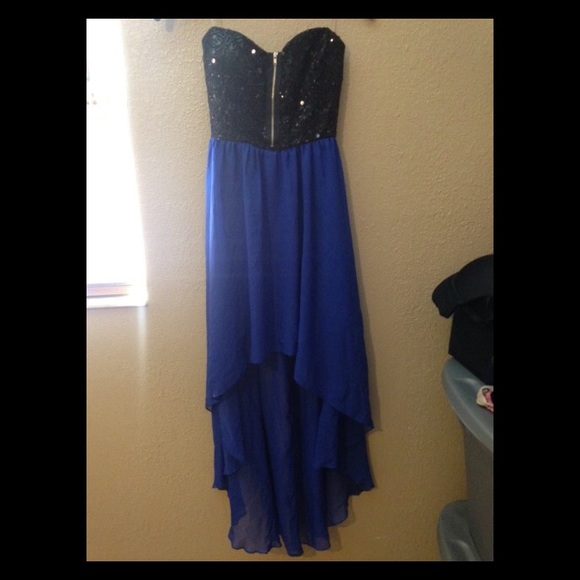 Black sequenced dress with blue