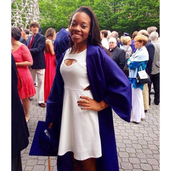 Meet your Posher, Noelle - Picture 1 of 1