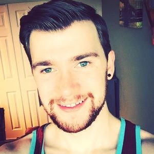 Meet your Posher, Travis