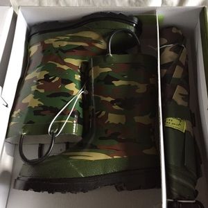 Western Chief Rain Boot & Umbrella Set